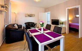 Apartman Candy Split With Jacuzzi And Parking Place